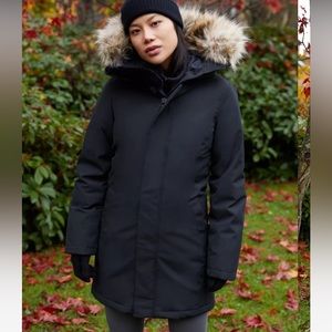 Aritzia TNA Golden HAVEN Ladies Black Parka Coat Size Small